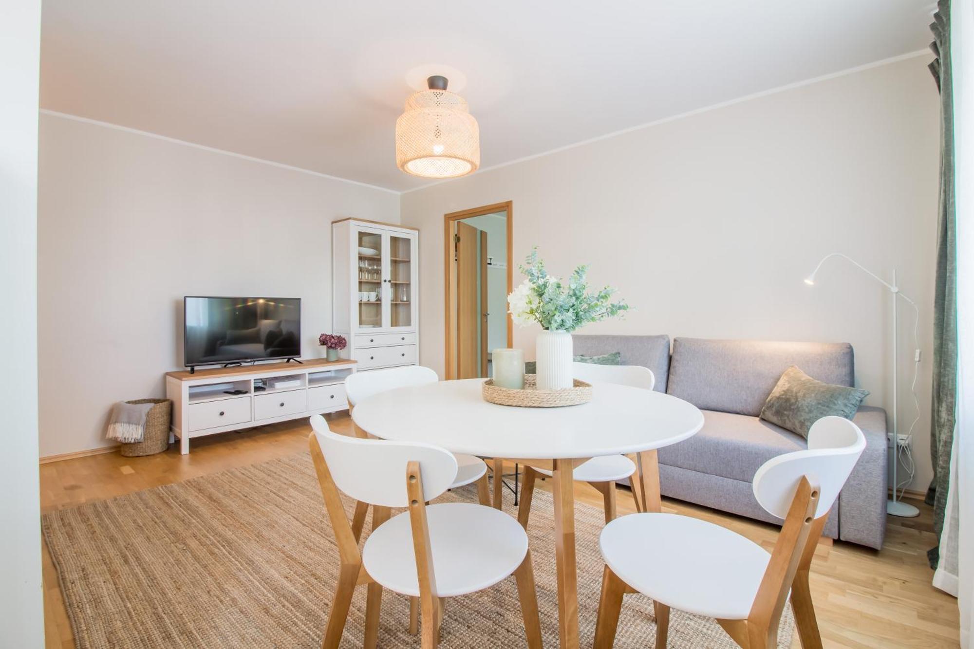 Tiigi 8 Cozy Íbúð *